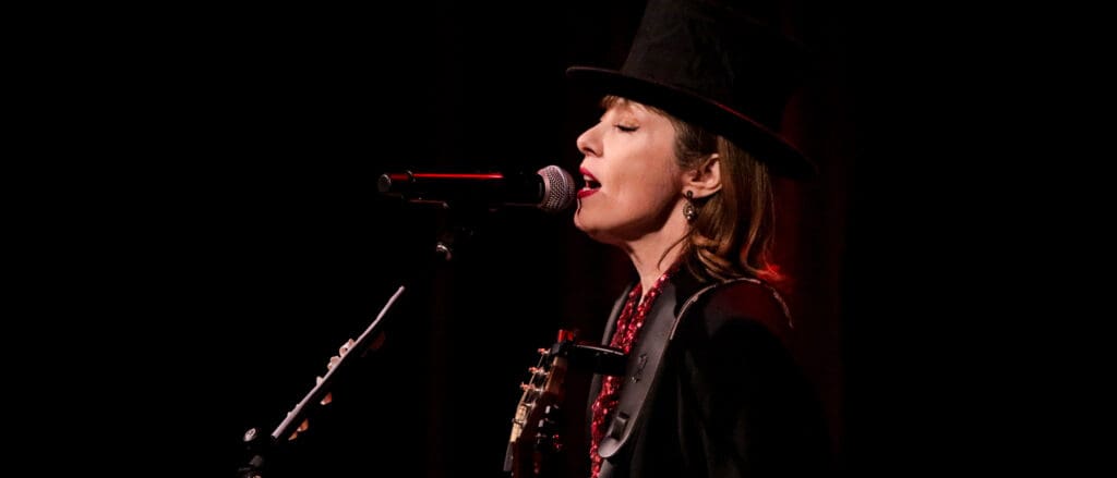 Suzanne Vega - Kupferberg Center for the Arts